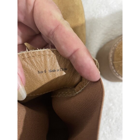 DOLCE VITA Womens Ankle Bootie Shoes Size 6 medium Camel Suede Chelsea - Picture 4 of 5